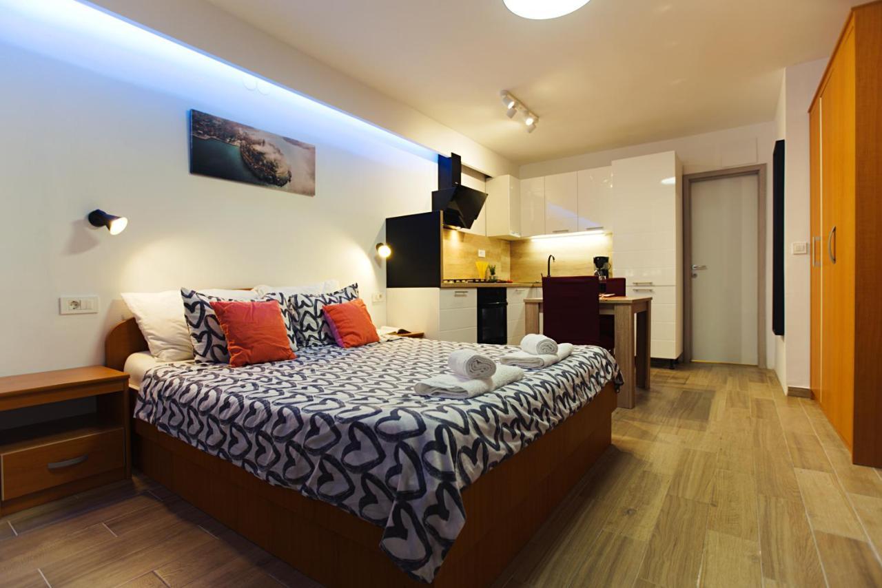 Apartments Kiwi Rovinj Exterior foto