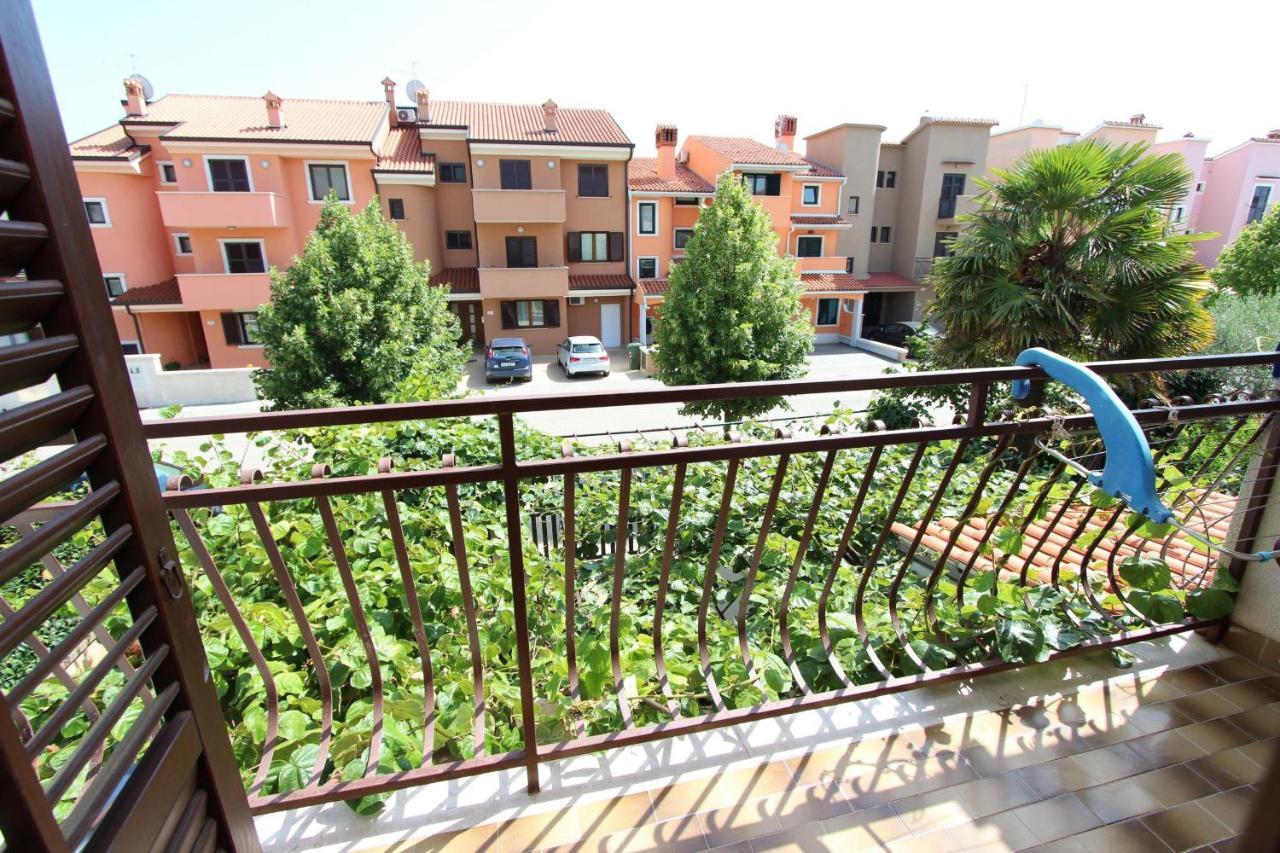 Apartments Kiwi Rovinj Exterior foto
